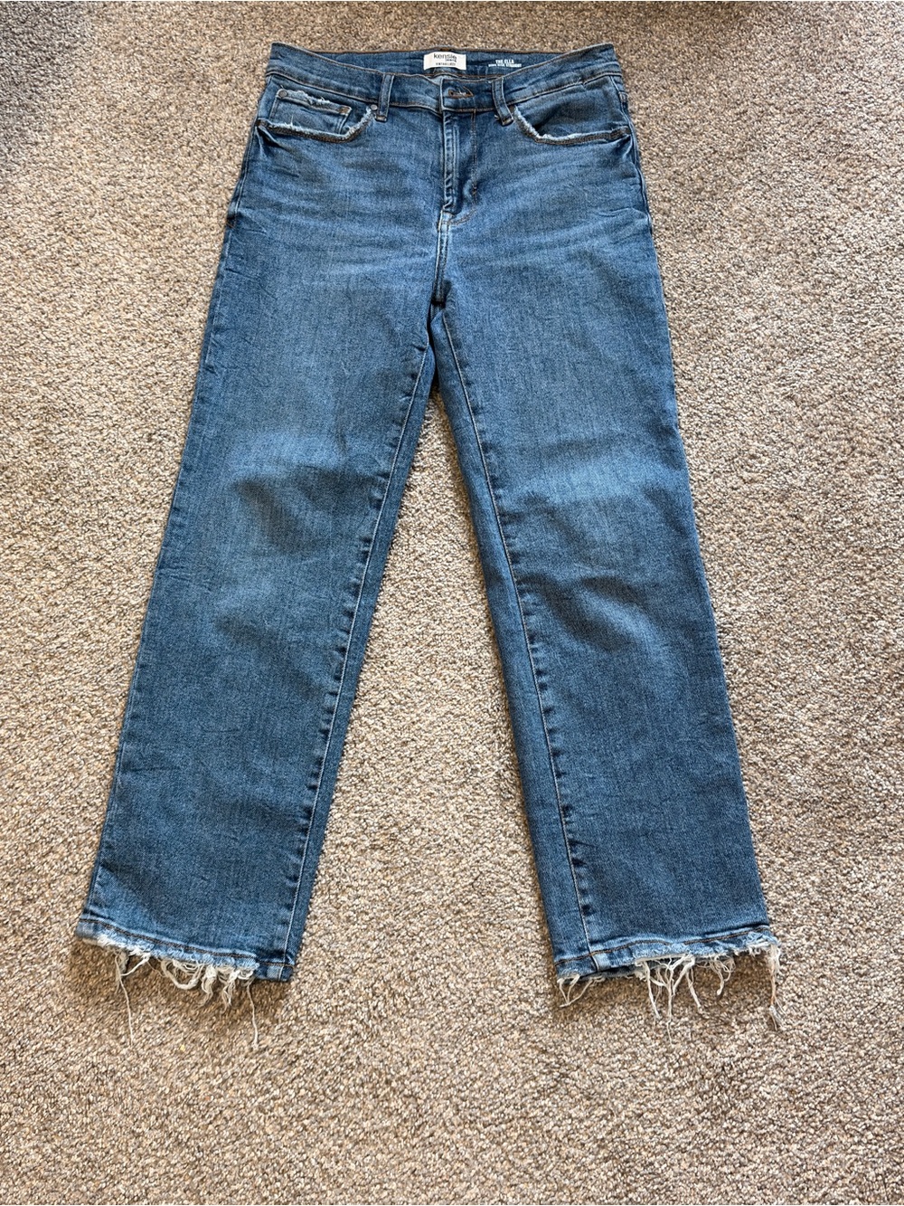 KENSIE JEANS
Women’s Straight-Leg Blue Denim Jeans with Raw Hem
